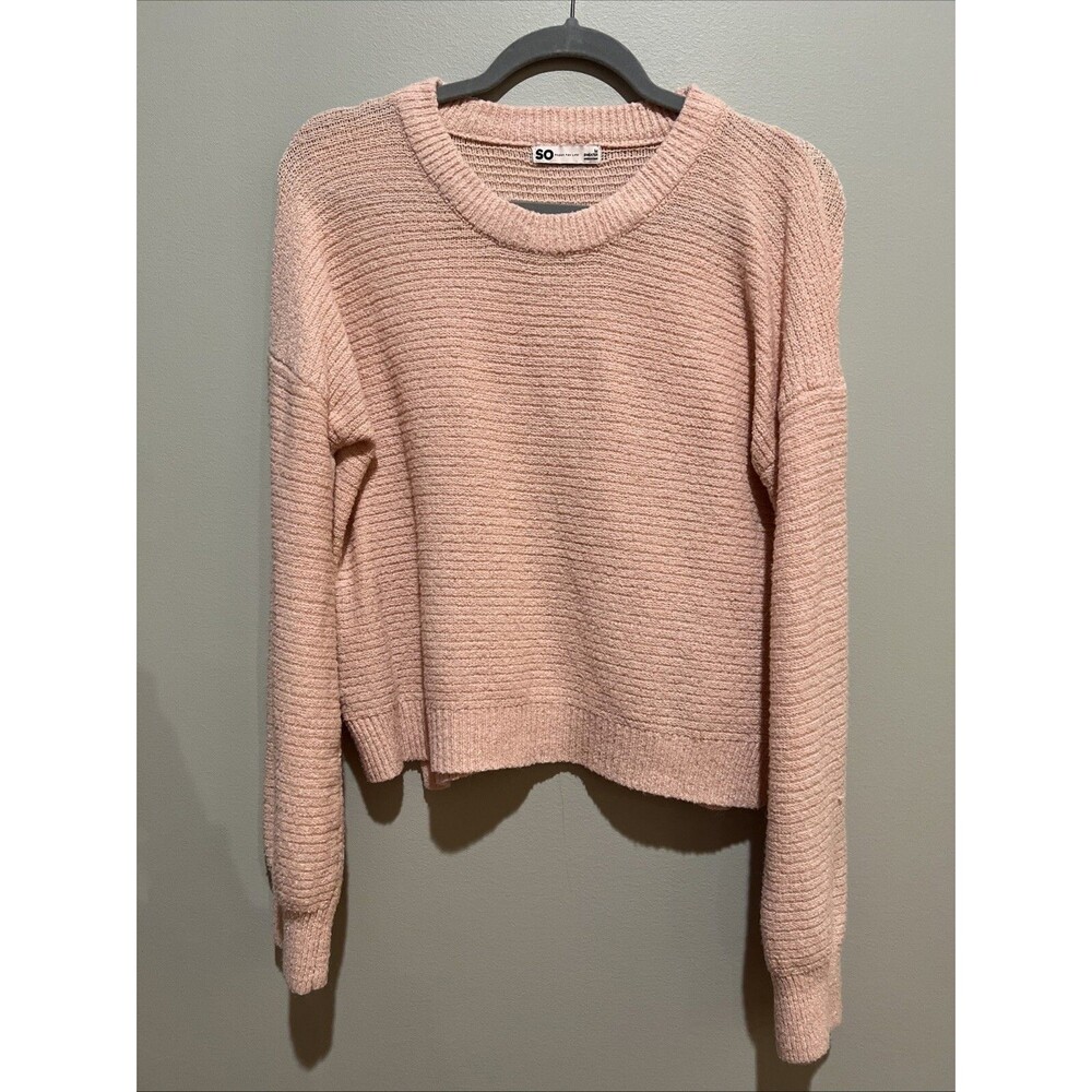 SO Juniors Sweater in Peach with side detail in Medium